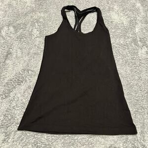 Lululemon Tank Top Shirt Womens 6?  Black Shirt Racerback